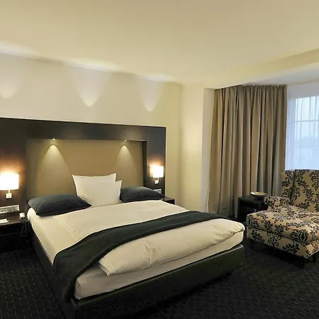 מלון Wellings Parkhotel קאמפ-לינטפורט