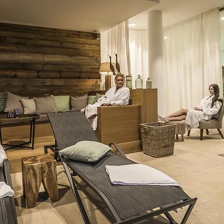 Hotel Wellings Parkhotel 4*